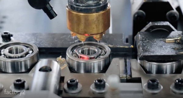 Como determinar a quantidade correta de graxa para desempenho ideal de rolamentos